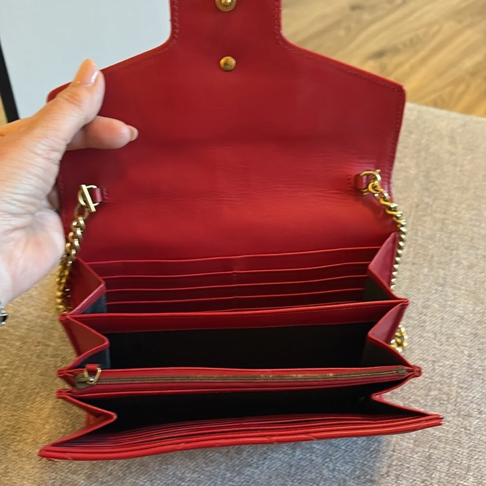 Gucci Red Chevron Quilted Leather Crossbody with Gold Double G